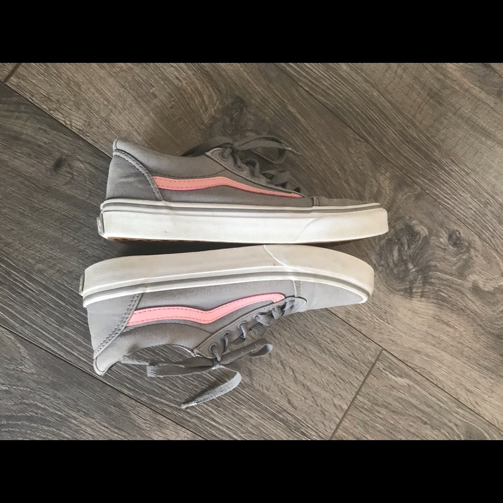 Vans - Picture 4 of 4